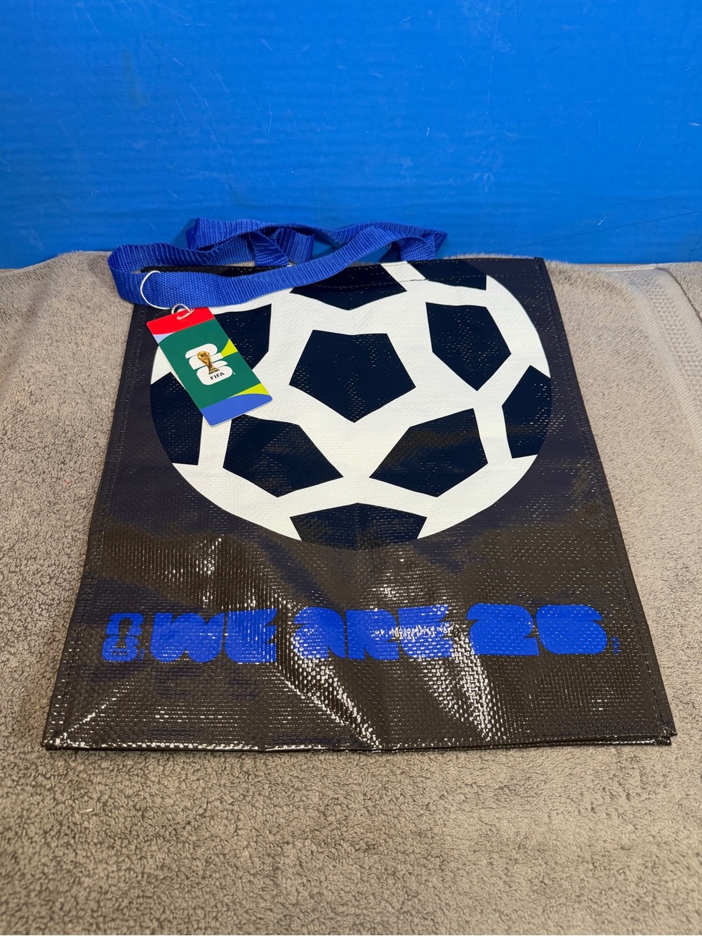 FIFA World Cup 26 4 tote bags
Brand new - Picture 4 of 5